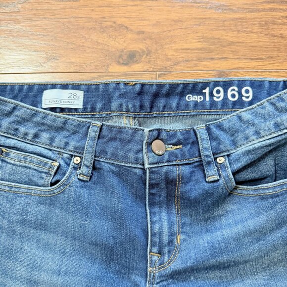 Gap 1969 Always Skinny Faded Blue Jeans Size 28 Short - Picture 4 of 7
